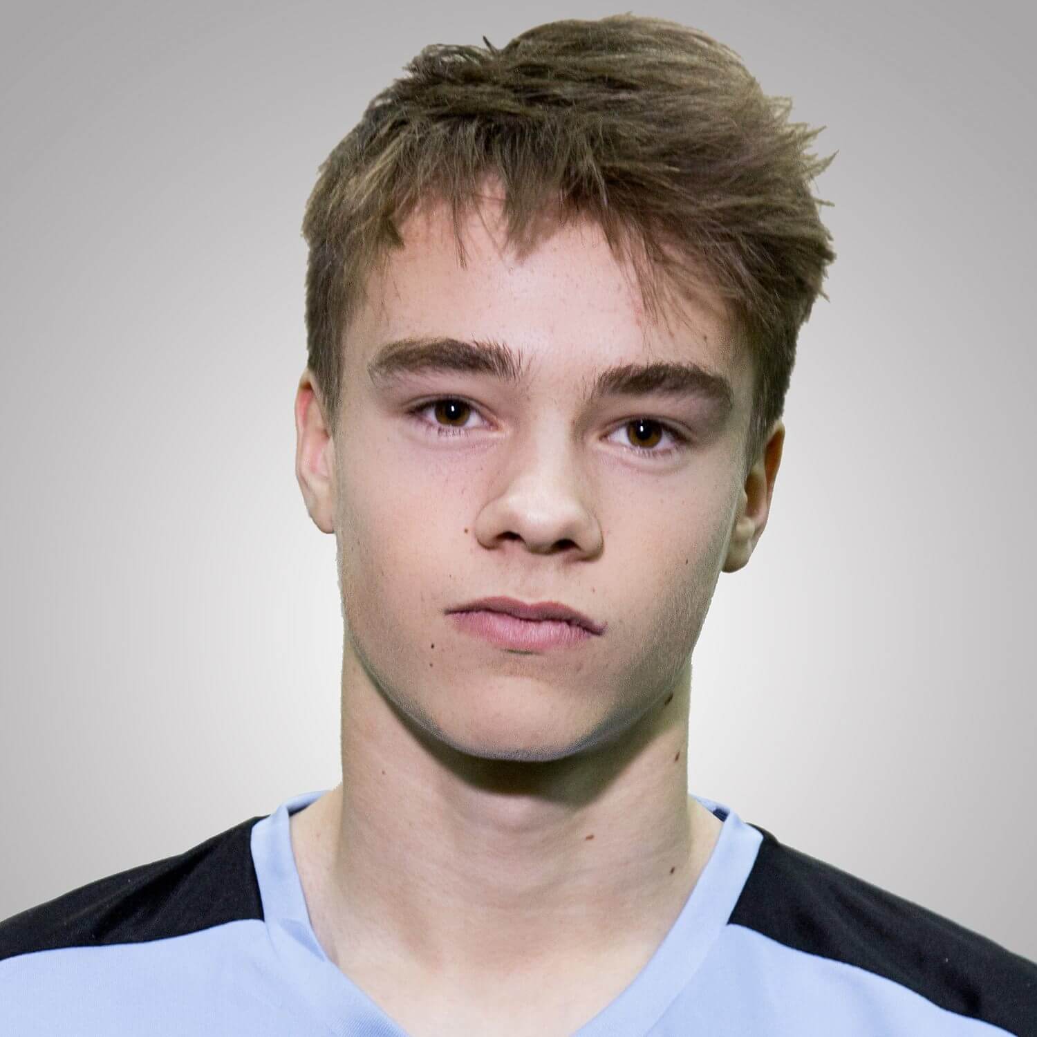 Leon seura haluaa pytyn töölöön ja Leokin olla kovasti mukana